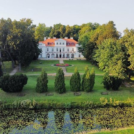 Hotel Dwor Zbozenna Przysucha Exterior foto