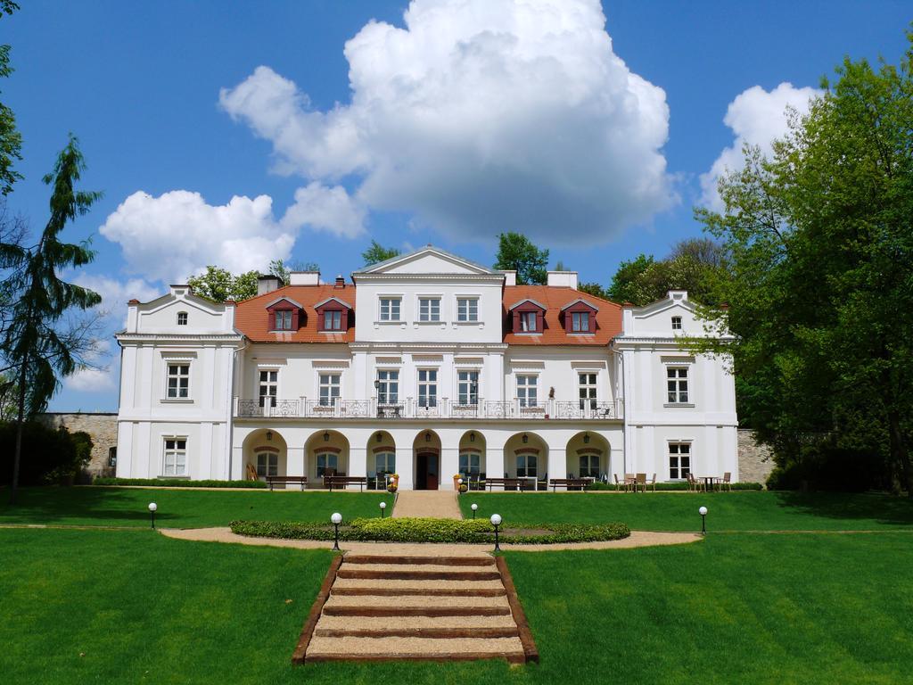 Hotel Dwor Zbozenna Przysucha Exterior foto