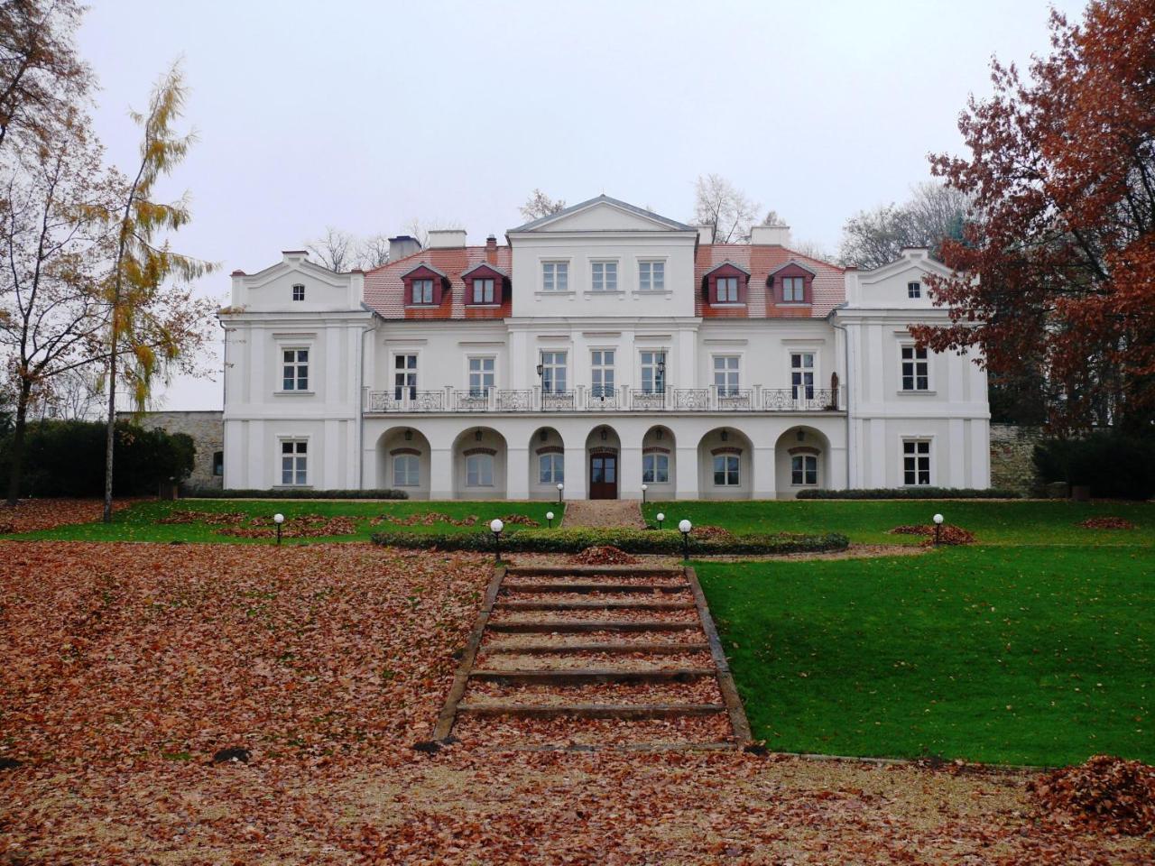 Hotel Dwor Zbozenna Przysucha Exterior foto