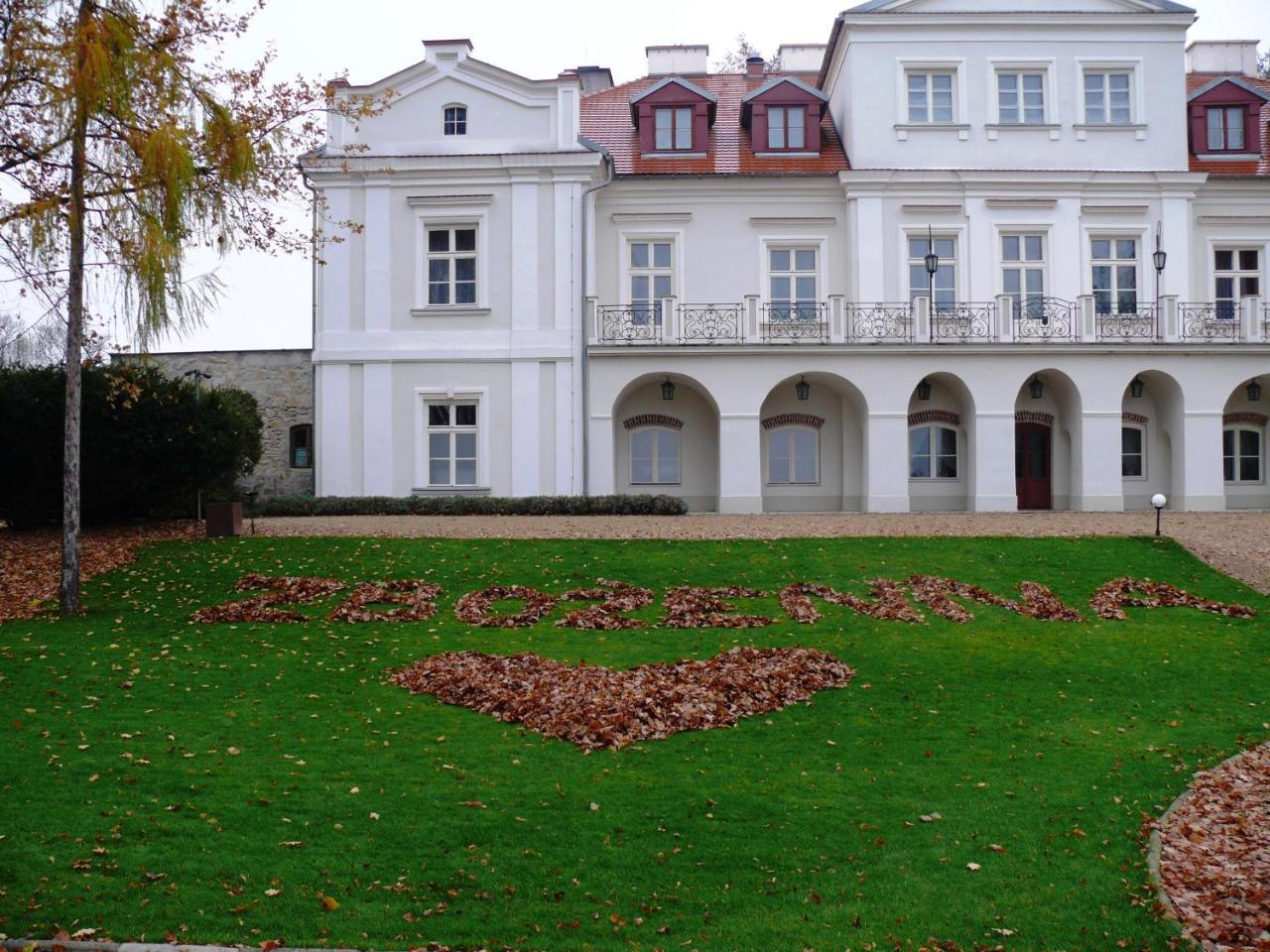 Hotel Dwor Zbozenna Przysucha Exterior foto