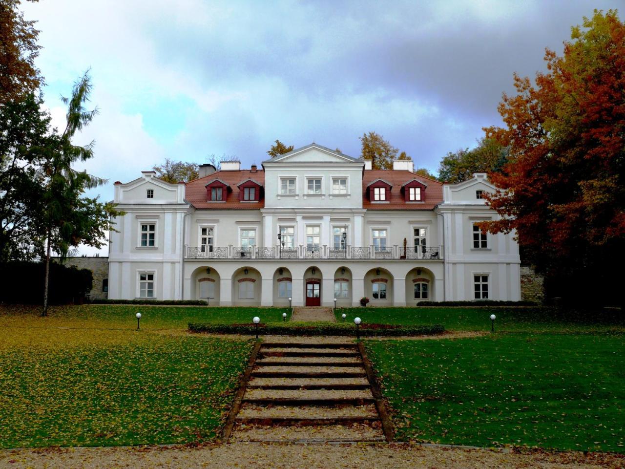 Hotel Dwor Zbozenna Przysucha Exterior foto